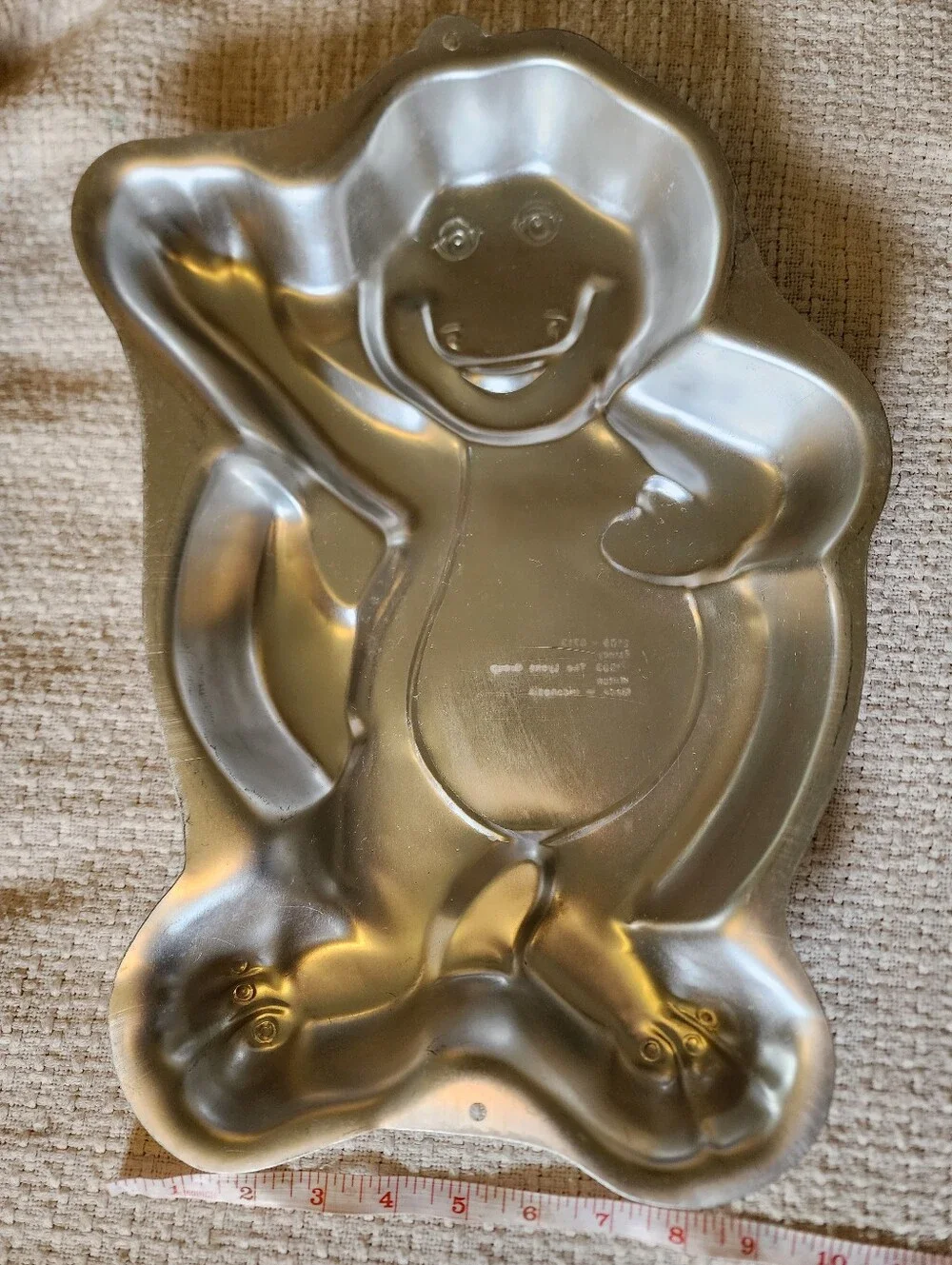 1993 Wilton Barney Cake Pan